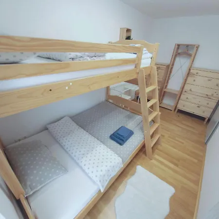 Apartma Apartma M&j *